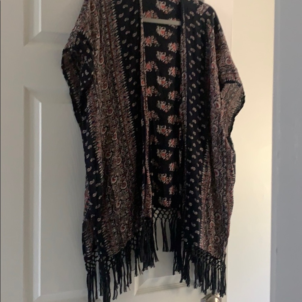 ABERCROMBIE AND FITCH boho Kimono🌺🌺🌺